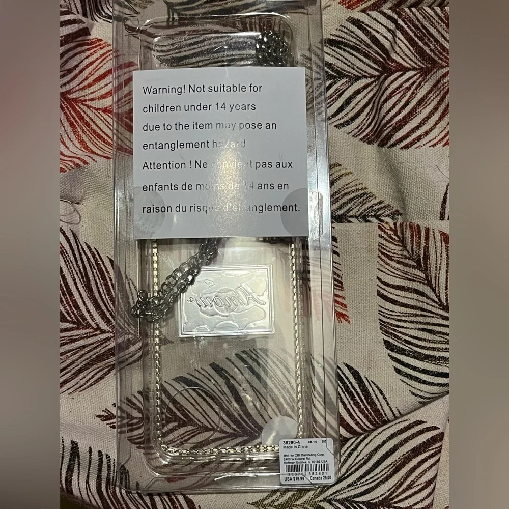 BNWT icing  heart case iPhone 13/pro lanyard iPhone 12/Pro, 13 Pro Max